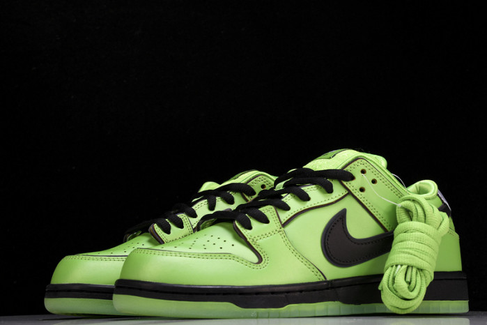 the powerpuff girls x nike sb dunk low “buttercup” fz8319-300