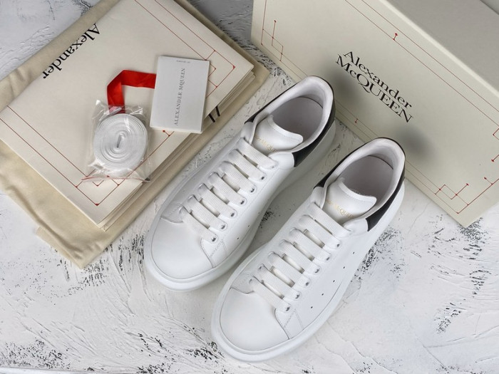 ale*d*r M*Q*en sole sneakers black kickze-1