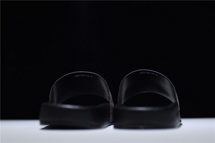 gc leather slide sandal with plaid bee