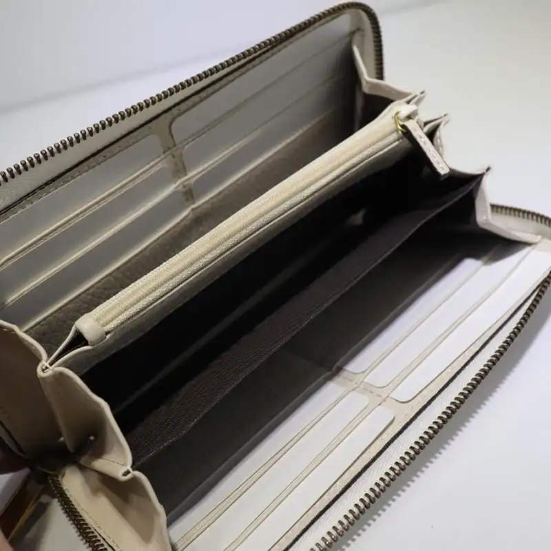 G*u*i brand handbags zip around wallet 1904g0015