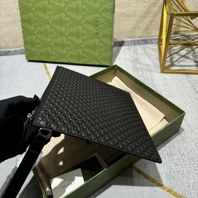 G*u*i bags 2409ya0042