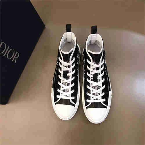 Sophisticated DR B23 SNEAKERS 1168