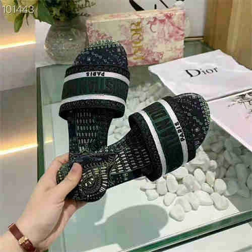 Contemporary Dio Slipper 5789