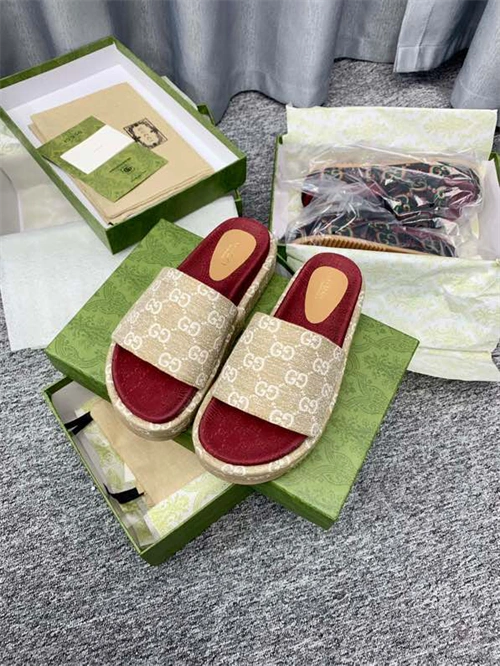 Gocci Slipper Versatile 5766