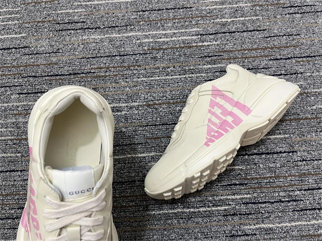 odorresistant G*u*i rhyton sneaker 223