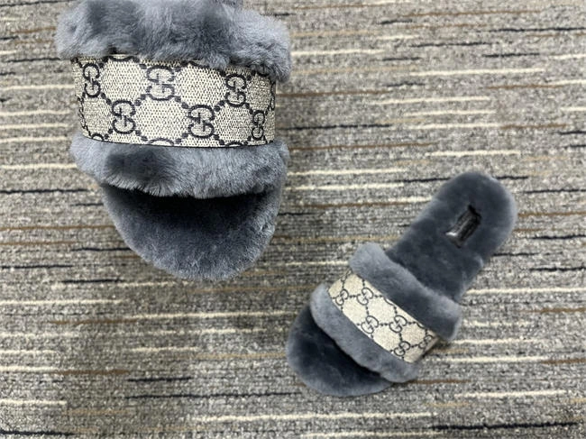 compact G*u*i side women 480